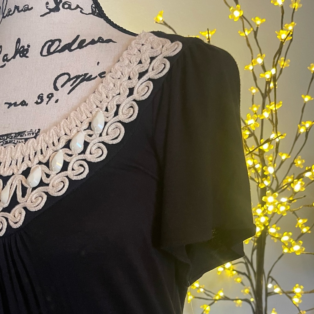 Lovely Black Dress with crochet neckline & Ruffled hem. Simple and Chic! - Picture 11 of 12
